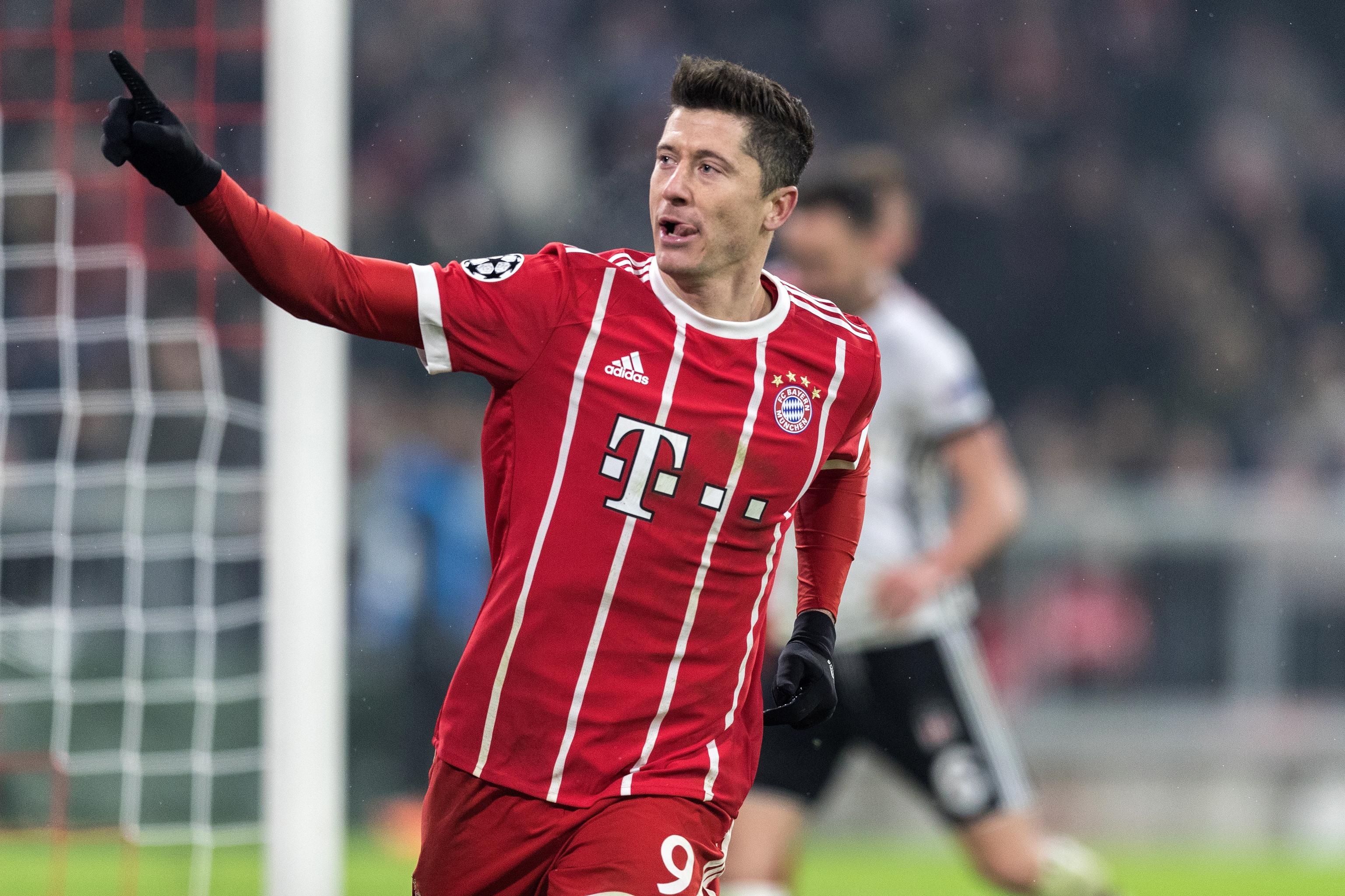 Manchester United Transfer News Robert Lewandowski Christian Eriksen Rumours Bleacher Report Latest News Videos And Highlights