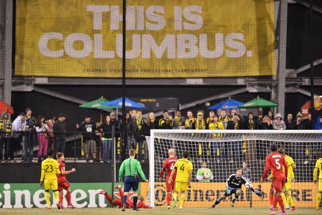COLUMBUS, OH - MARCH 14:  Goalkeeper Steve Clark #1 of the Columbus Crew SC makes a save on a shot from Toronto FC in the second half on March 14, 2015 at MAPFRE Stadium in Columbus, Ohio. Columbus Crew SC defeated Toronto FC 2-0.  (Photo by Jamie Sabau/Getty Images)