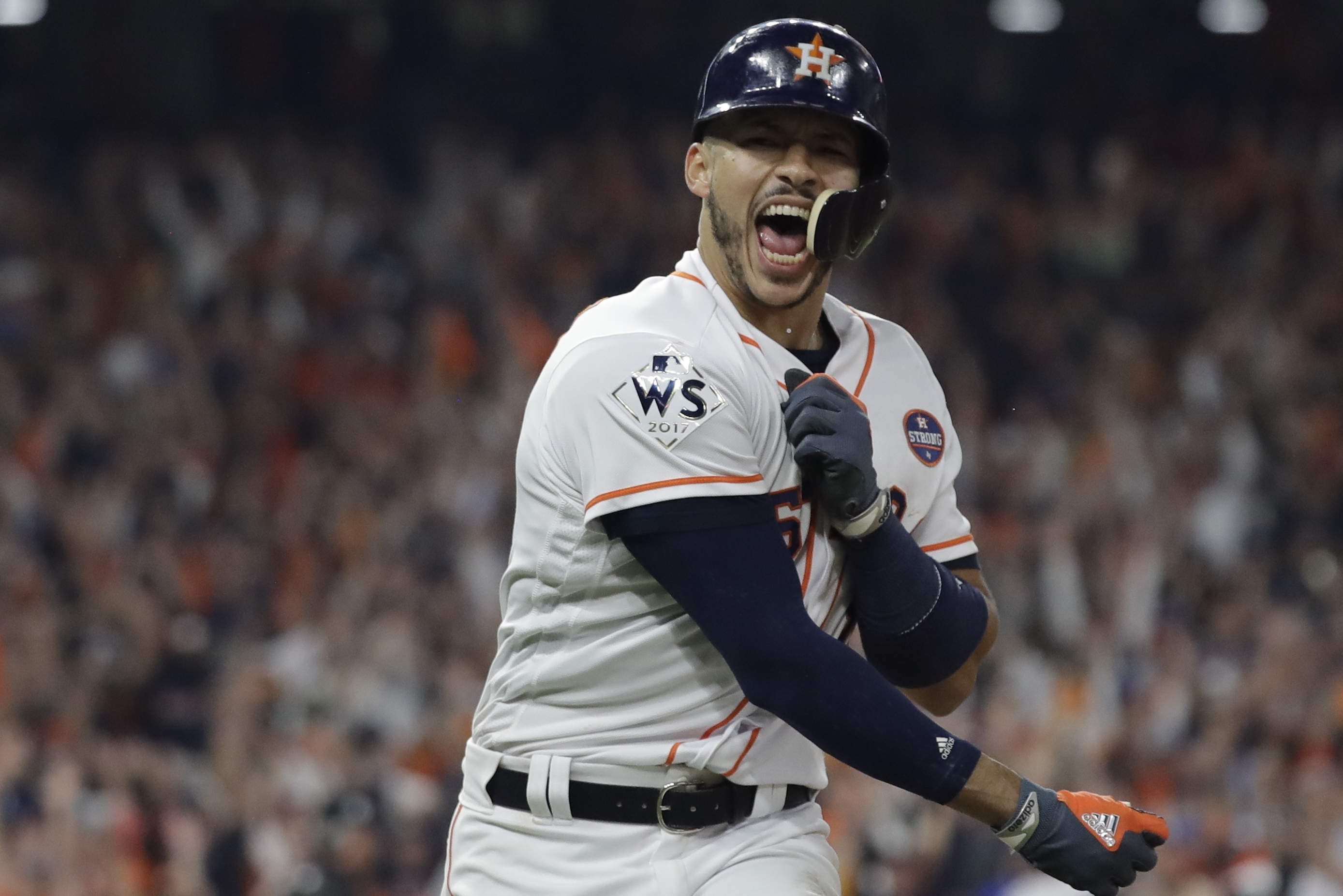 Houston All-Star Carlos Correa leaves game with thumb injury