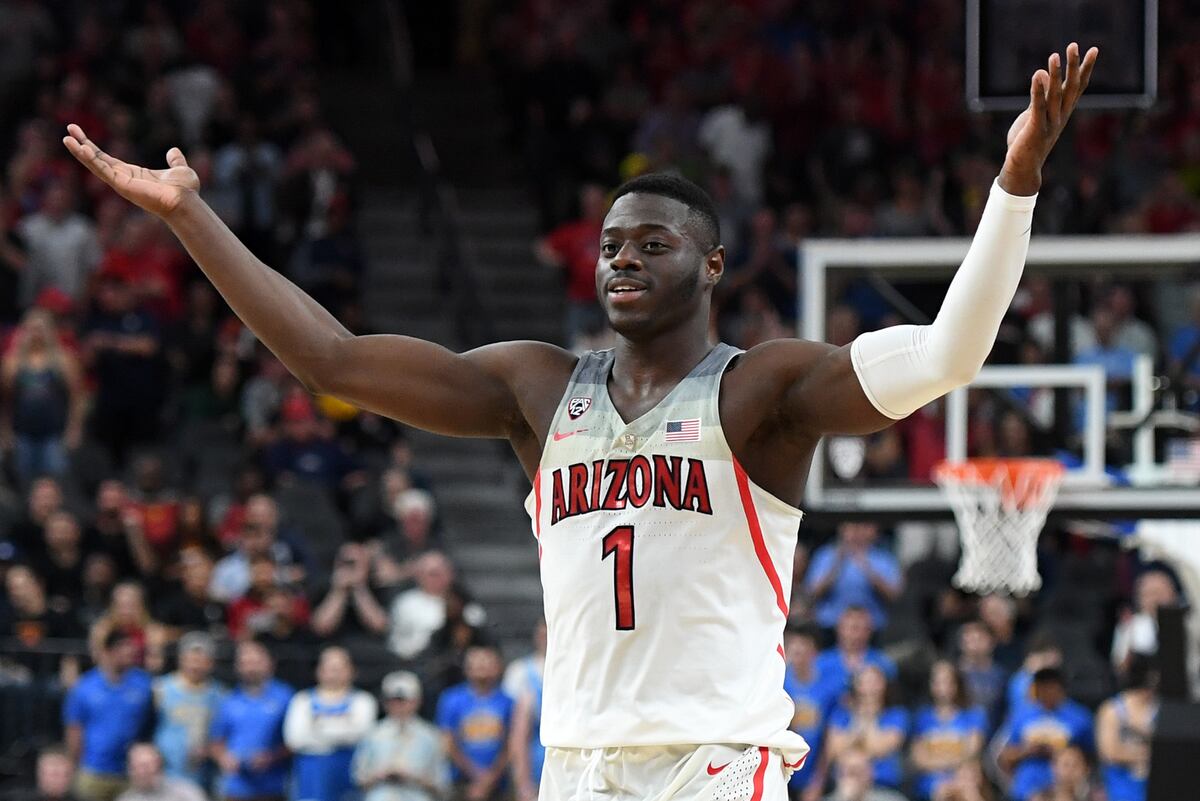 Rawle Alkins Posterizes Elijah Stewart off Deandre Ayton ...