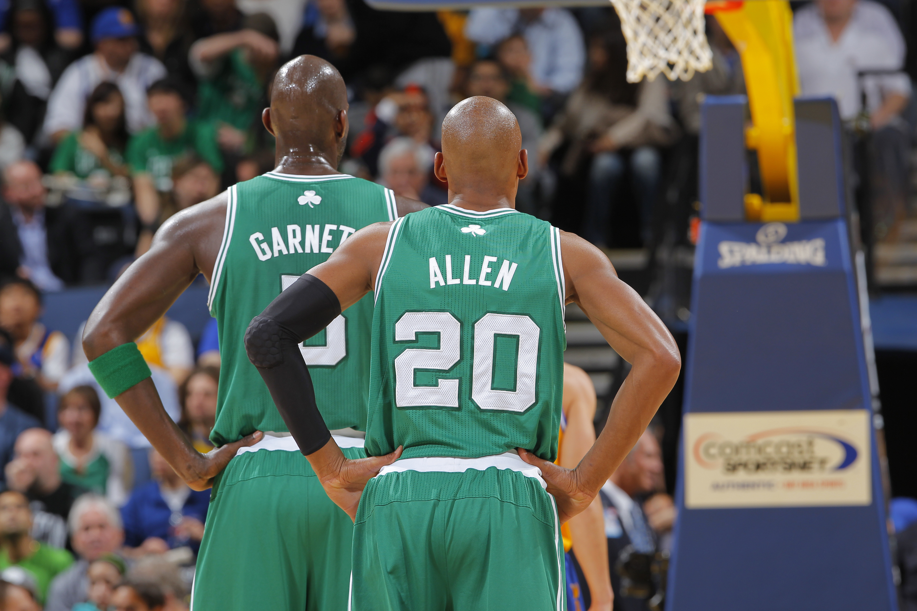 Kevin Garnett hanging out with Chelsea Squad in pre-season tour in America