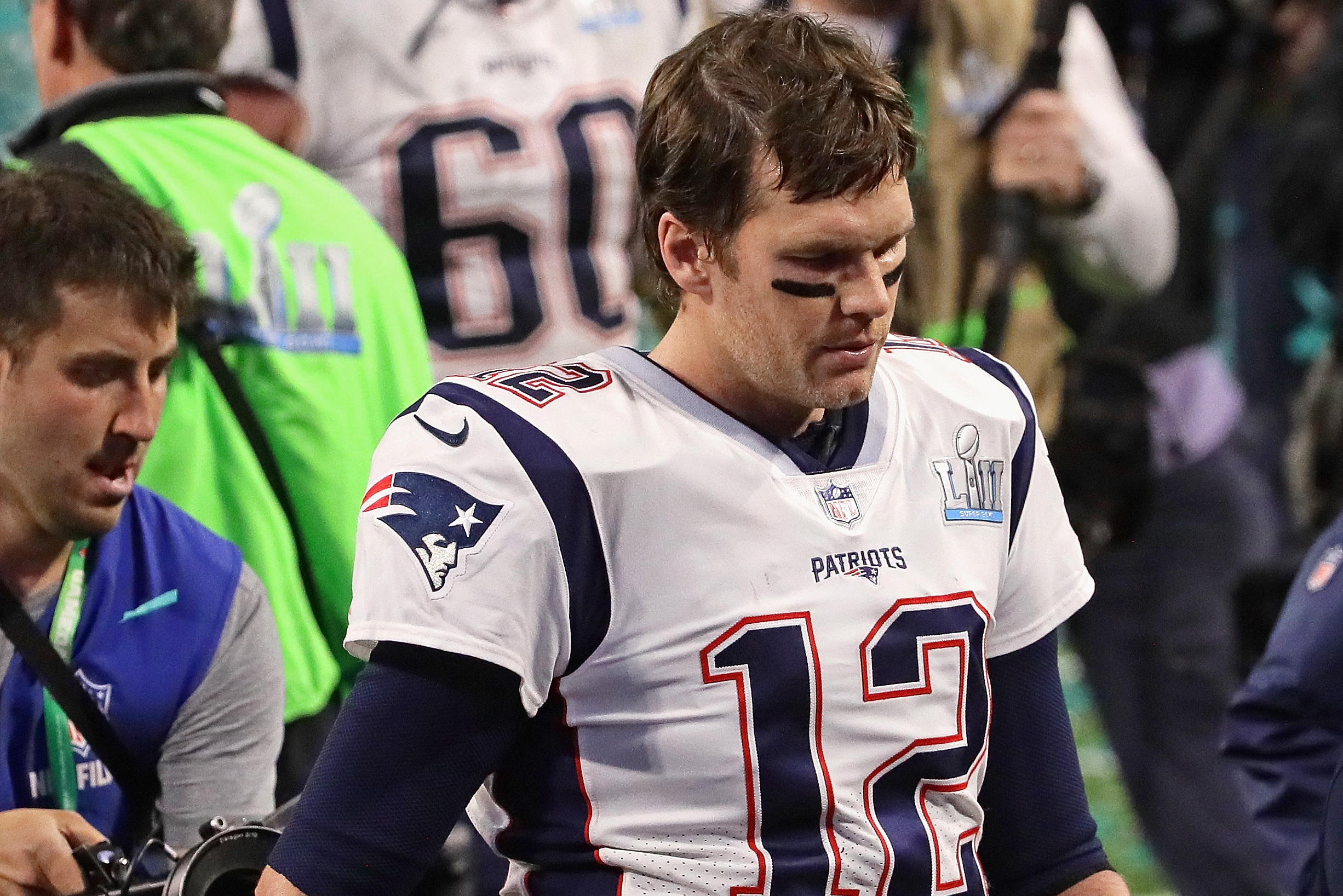 Tom Brady Chugs Beer, Flaunts 6 Rings at Patriots Super Bowl Party