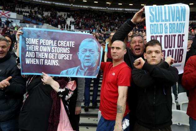 LONDON, ENGLAND - MARCH 10: West Ham United fasn hold up protests signs and banners during the Premier League match between West Ham United and Burnley at London Stadium on March 10, 2018 in London, England.  (Photo by Christopher Lee/Getty Images)