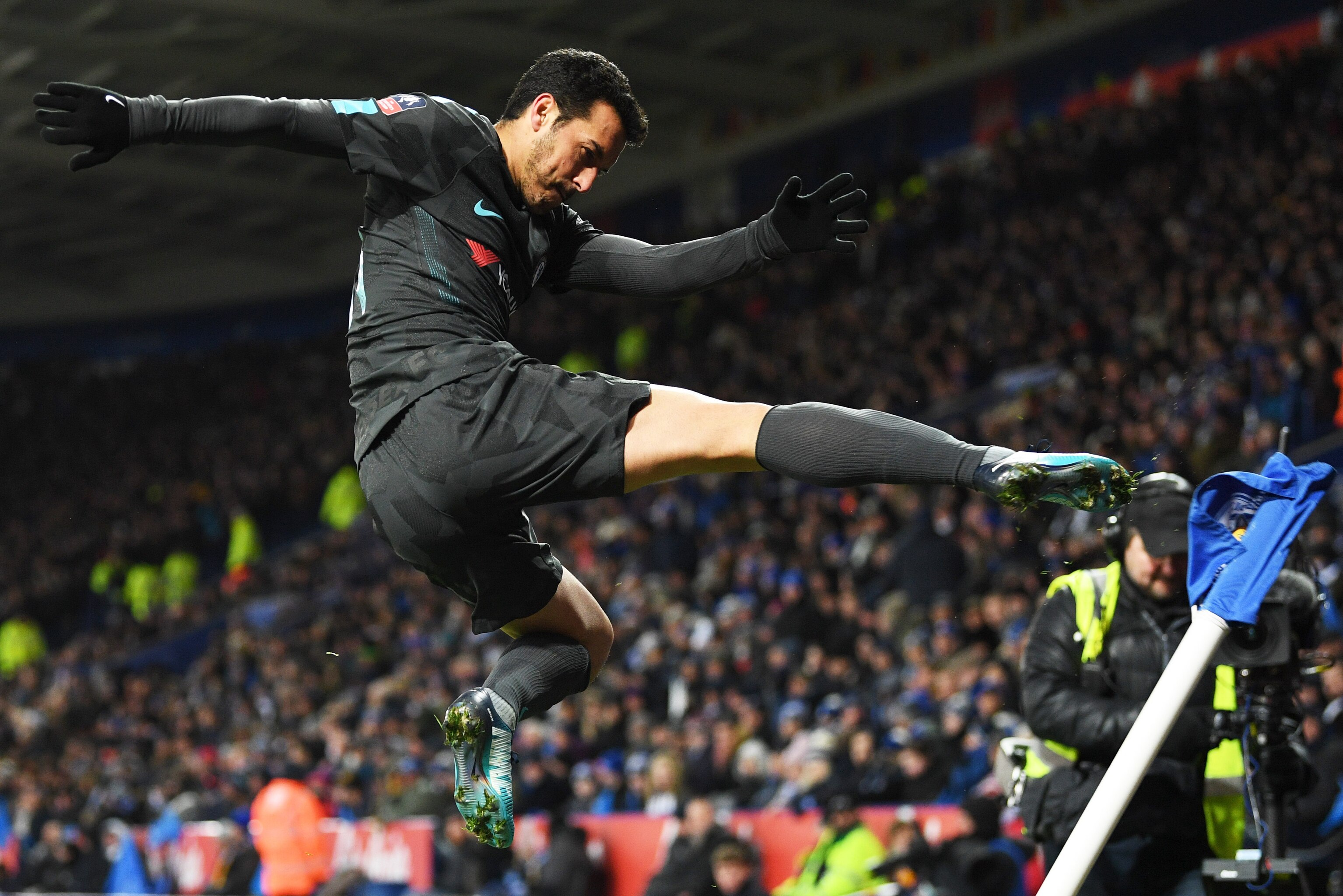 Pedro S Extra Time Goal Edges Chelsea Past Leicester In 2018 Fa Cup Bleacher Report Latest News Videos And Highlights