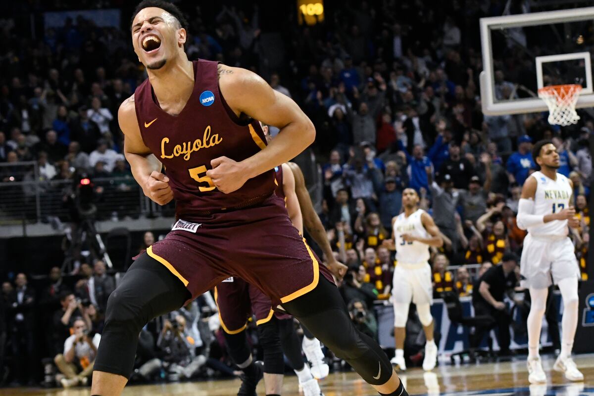 NCAA Tournament 2018 Thursday's Sweet 16 Scores, Updated Bracket and