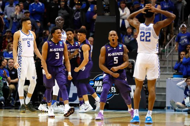 ATLANTA, GA - MARCH 22: Hamidou Diallo #3 of the Kentucky Wildcats reacts with teammates after a go-ahead basket late in the second half by Barry Brown #5 against the Kentucky Wildcats during the 2018 NCAA Men's Basketball Tournament South Regional at Philips Arena on March 22, 2018 in Atlanta, Georgia.  (Photo by Kevin C. Cox/Getty Images)