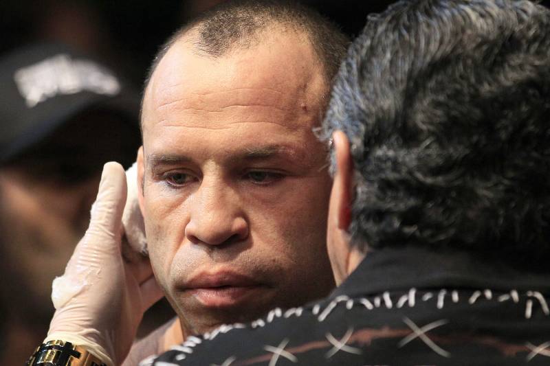 Wanderlei Silva before fighting Cung Le during a UFC 139 Mixed Martial Arts middleweight bout in San Jose, Calif., Saturday, Nov. 19, 2011. (AP Photo/Jeff Chiu)