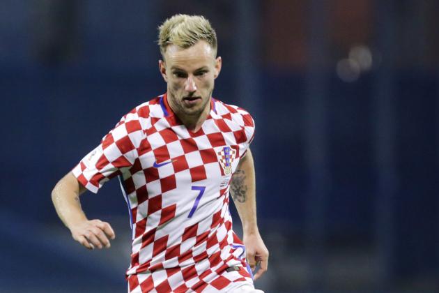 ZAGREB, CROATIA - NOVEMBER 09: Ivan Rakitic of Croatia controls the ball during the FIFA 2018 World Cup Qualifier play-off first leg match between Croatia and Greece at Maksimir Stadium on November 9, 2017 in Zagreb, Croatia.  (Photo by Luka Stanzl/PIXSELL/MB Media)