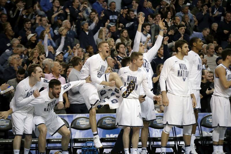 Ncaa Tournament 2018 Sunday S Elite 8 Scores Updated Bracket And