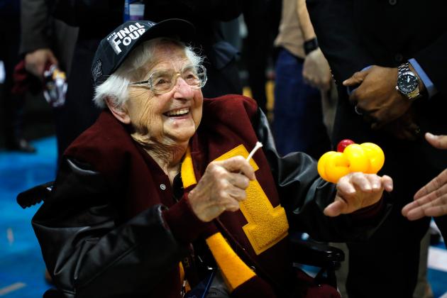 ATLANTA, GA - MARCH 24:  Sister Jean Dolores Schmidt celebrates with the Loyola Ramblers after defeating the Kansas State Wildcats during the 2018 NCAA Men's Basketball Tournament South Regional at Philips Arena on March 24, 2018 in Atlanta, Georgia. Loyola defeated Kansas State 78-62.  (Photo by Kevin C. Cox/Getty Images)