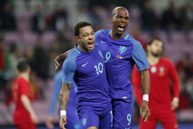 (L-R) Memphis Depay of Holland, Ryan Babel of Holland during the International friendly match match between Portugal and The Netherlands at Stade de Genève on March 26, 2018 in Geneva, Switzerland(Photo by VI Images via Getty Images)