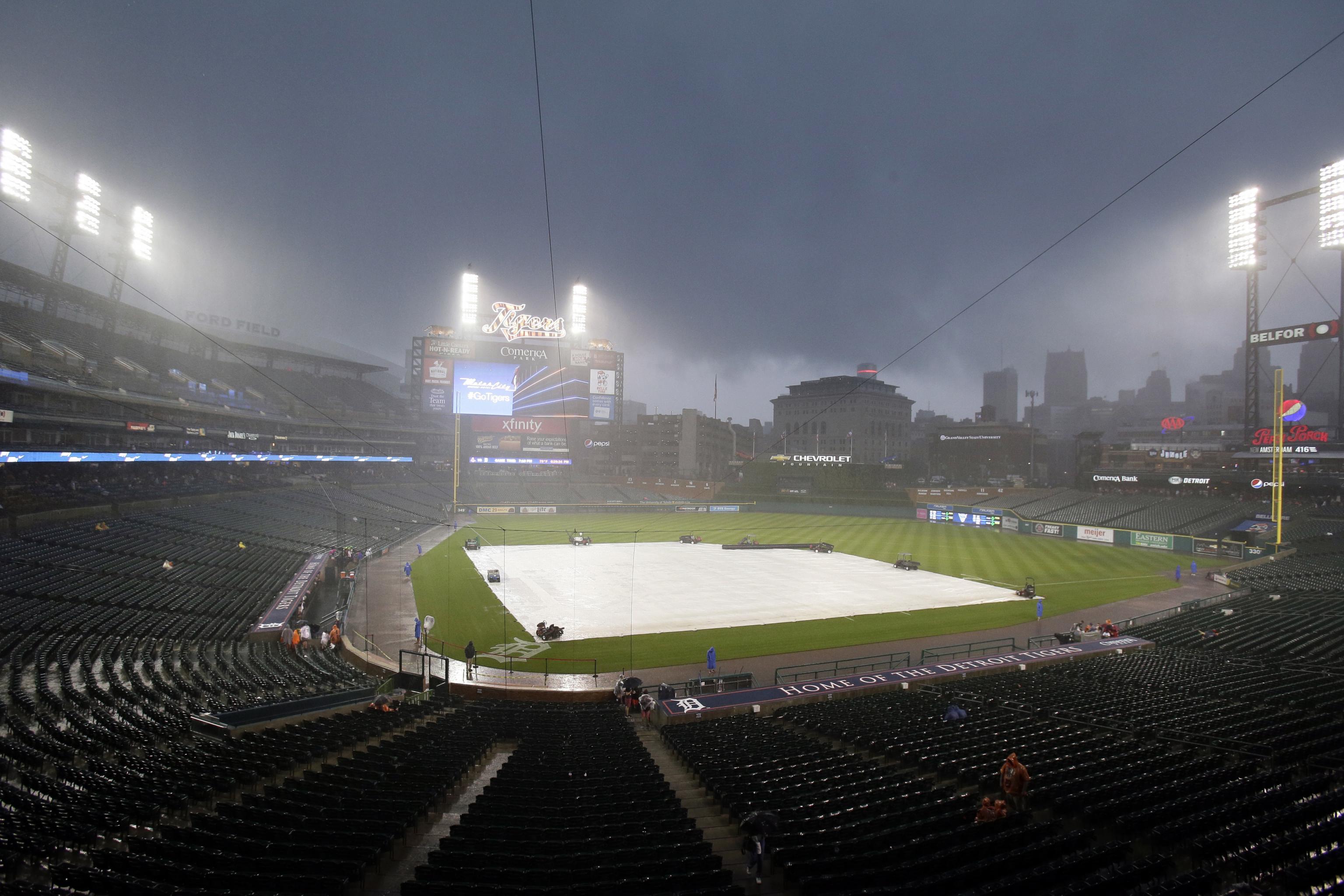 Outside Comerica Park with the snow falling : r/Detroit