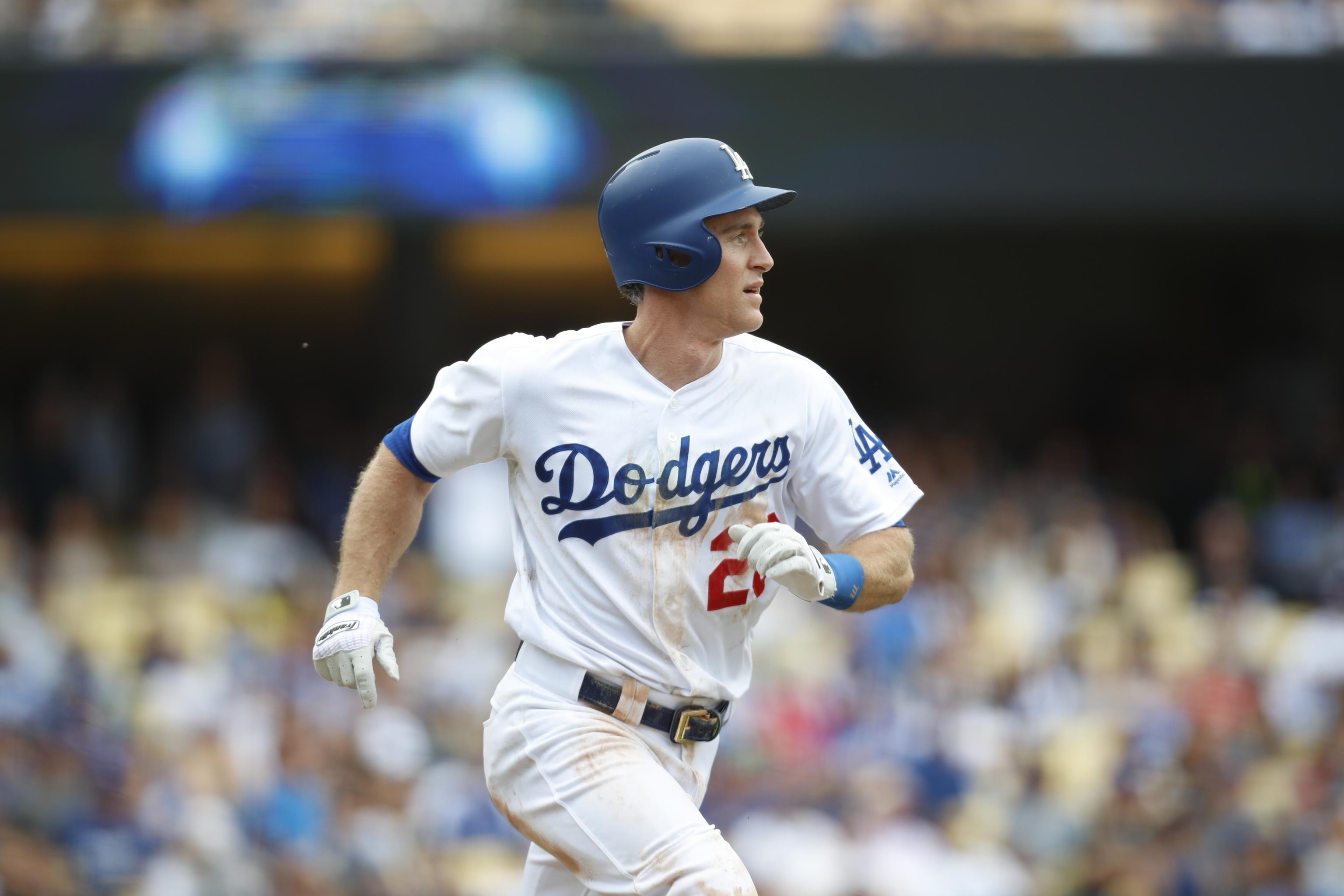 Backstage Dodgers: Chase Utley meets Devin Smeltzer 