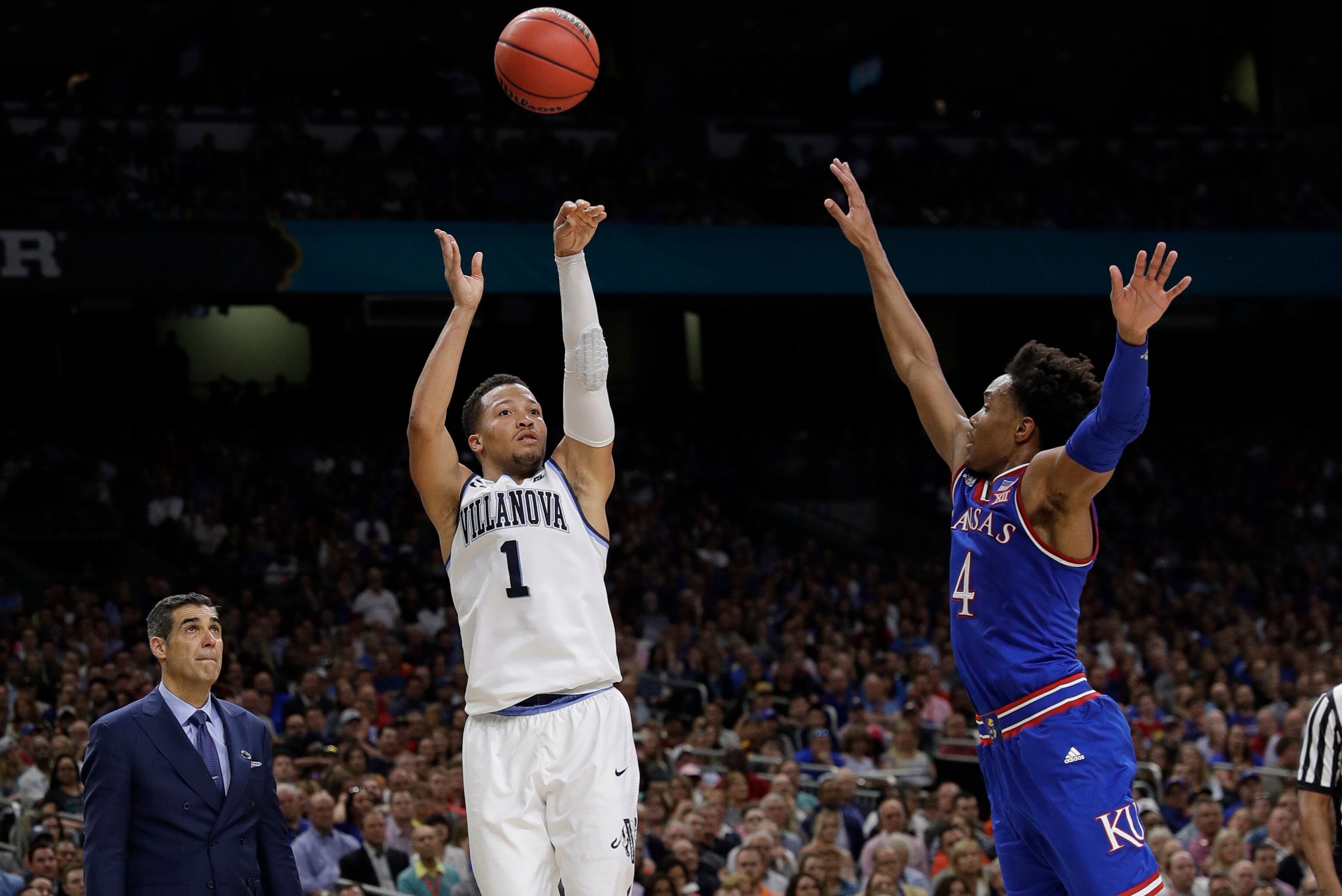 Villanova Vs Michigan Game Time Props And Predictions For Ncaa Championship Bleacher Report Latest News Videos And Highlights