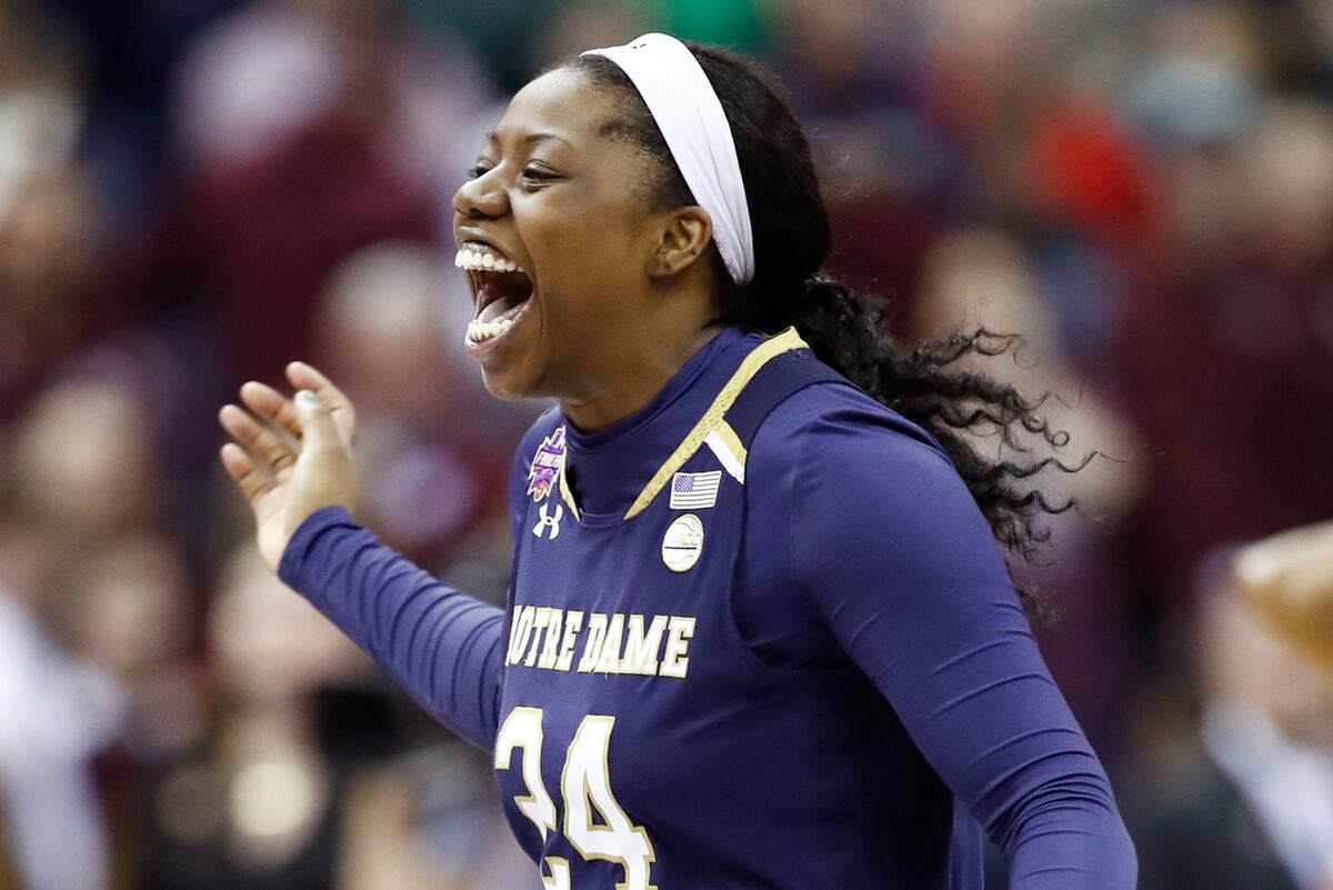 Notre Dame's Arike Ogunbowale Hits Buzzer-Beater, Caps off Incredible