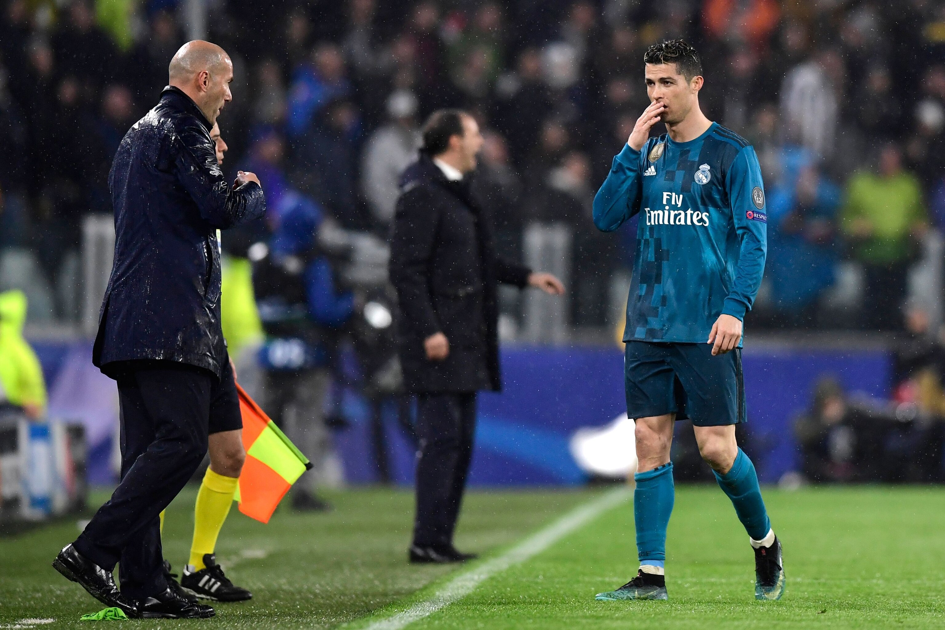 Zidane Zidane Comments On Cristiano Ronaldo Wondergoal Against Juventus Bleacher Report Latest News Videos And Highlights Zidane Zidane Comments On Cristiano Ronaldo Wondergoal Against Juventus Bleacher Report Latest News Videos And Highlights