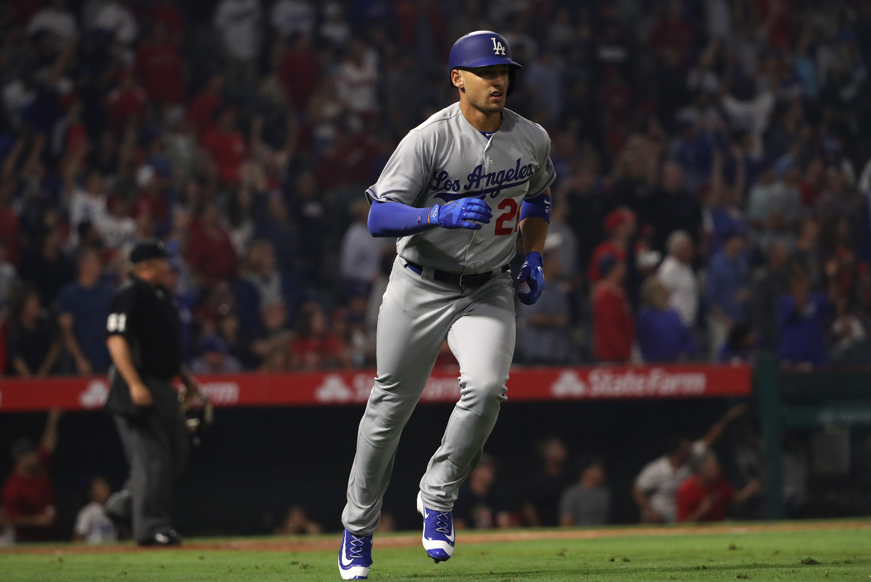 NY Yankees claim OF Trayce Thompson off waivers from the LA Dodgers