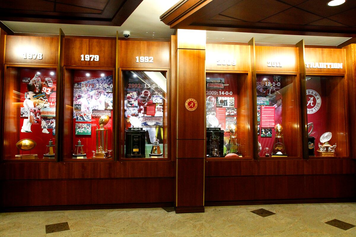 Mississippi State Students Arrested for Stealing Alabama Memorabilia