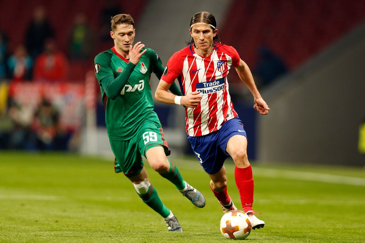Juventus Transfer News: Bianconeri Meet with Filipe Luis ...