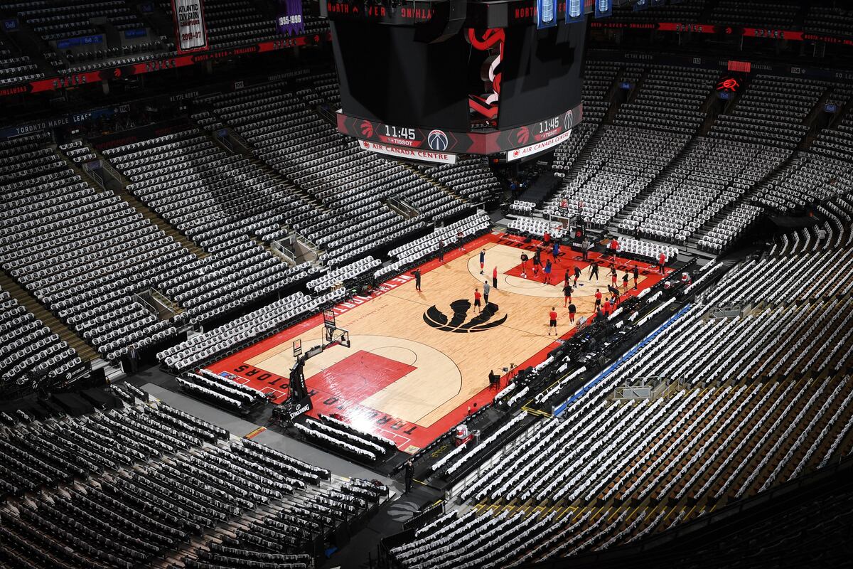 Wizards vs. Raptors Playoff Game 1 Delayed by Leak in Roof ...