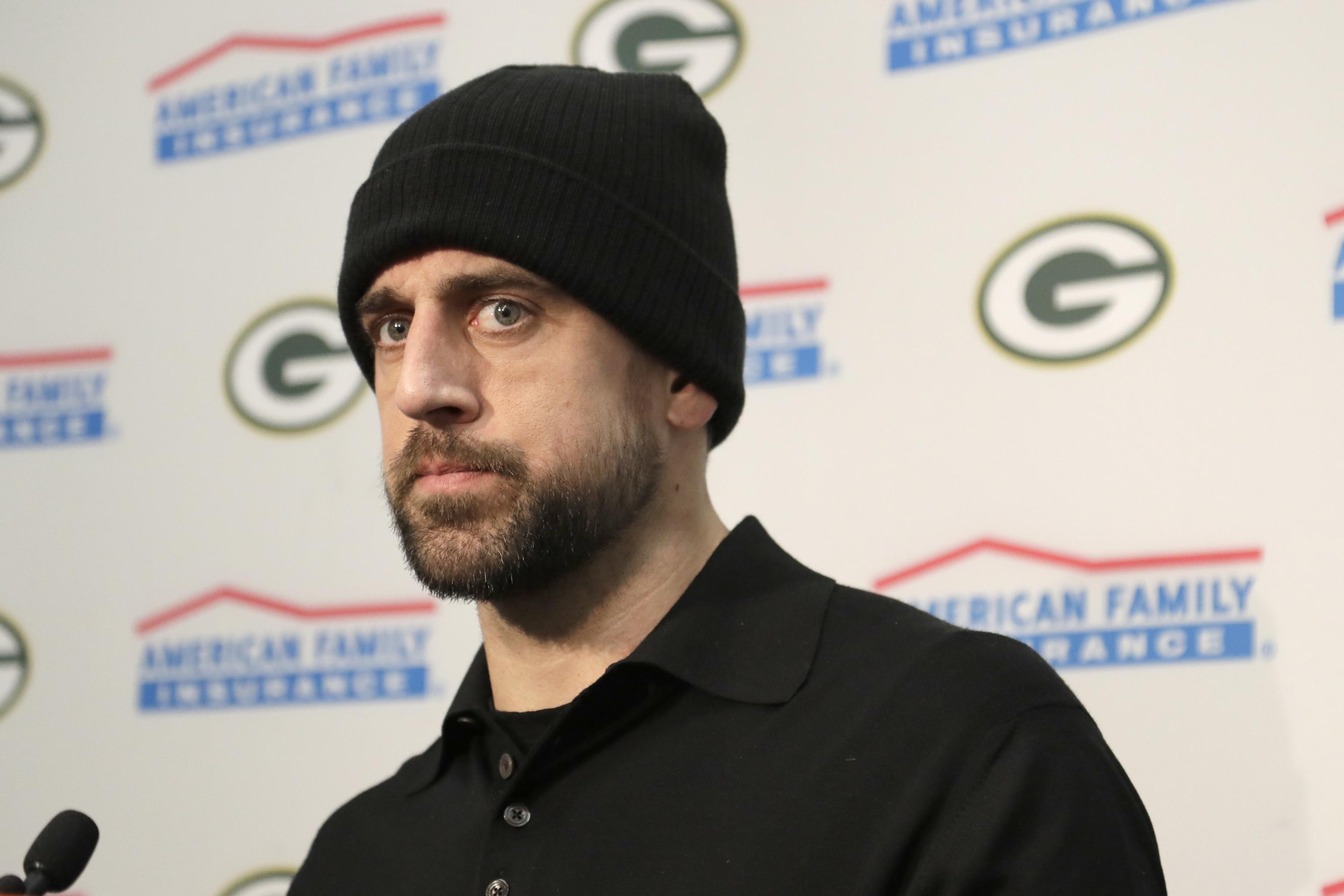 Aaron Rodgers Responds To Critical Bleacher Report Article As 'A Smear  Attack'