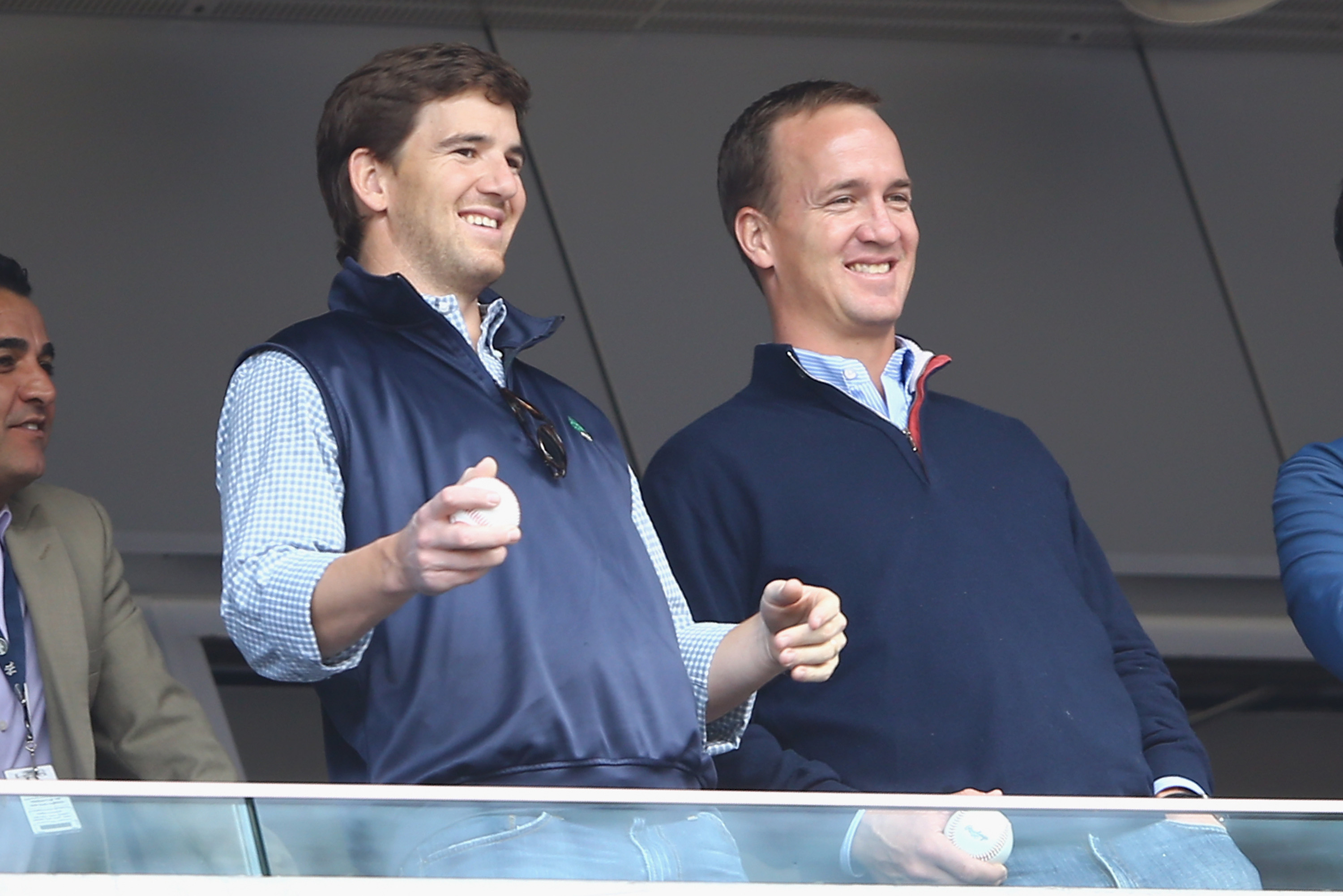 Report: Peyton Manning turned down broadcasting gigs in part because he  didn't want to criticize Eli