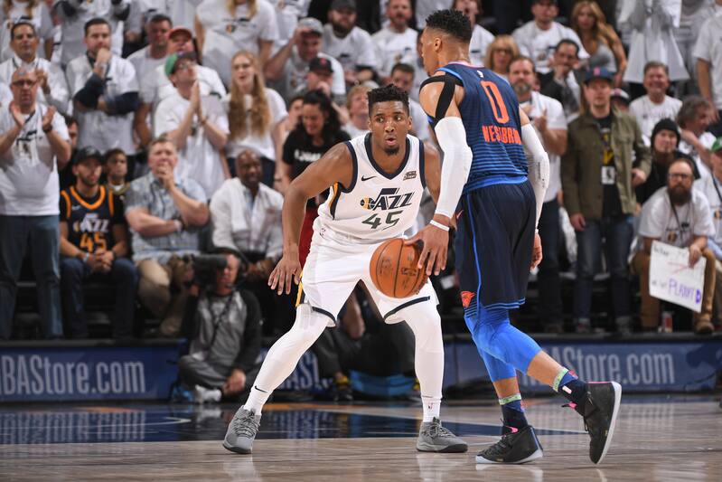 Utah Jazz rõ ràng thể hiện tốt hơn ở loạt trận playoffs trước OKC. Donovan Mitchell quyết tiễn Russell Westbrook rời playoffs