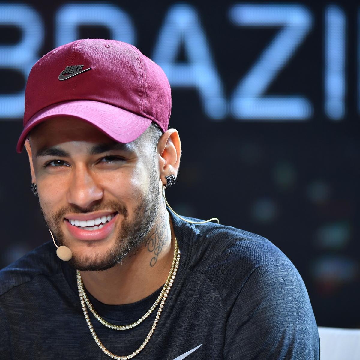 Neymar Jr в кепке