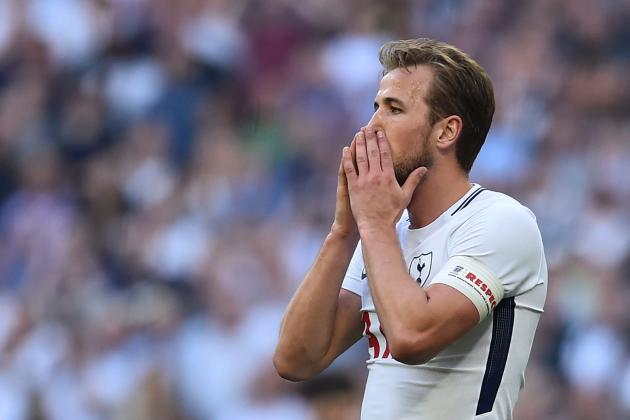 Tottenham Hotspur's English striker Harry Kane reacts to a missed shot at goal during the English FA Cup semi-final football match between Tottenham Hotspur and Manchester United at Wembley Stadium in London, on April 21, 2018. (Photo by Glyn KIRK / AFP) / NOT FOR MARKETING OR ADVERTISING USE / RESTRICTED TO EDITORIAL USE        (Photo credit should read GLYN KIRK/AFP/Getty Images)