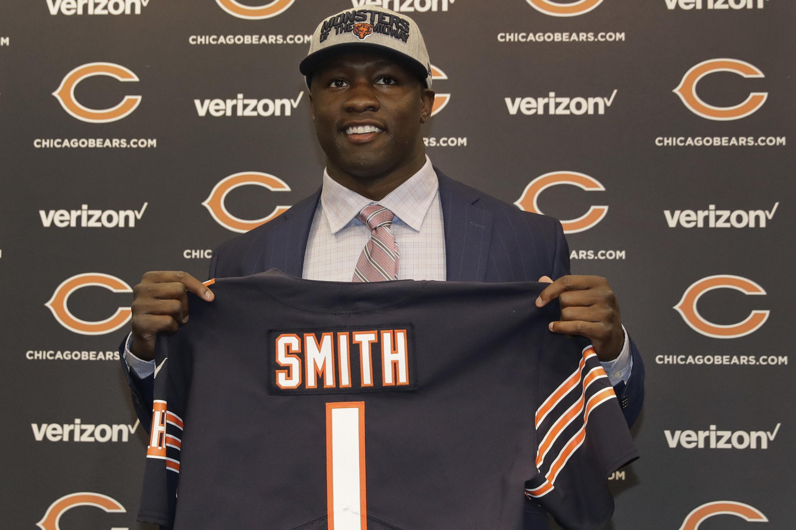 Chicago Bears LB Roquan Smith ends hold-in, to play out final year of  rookie deal - ESPN