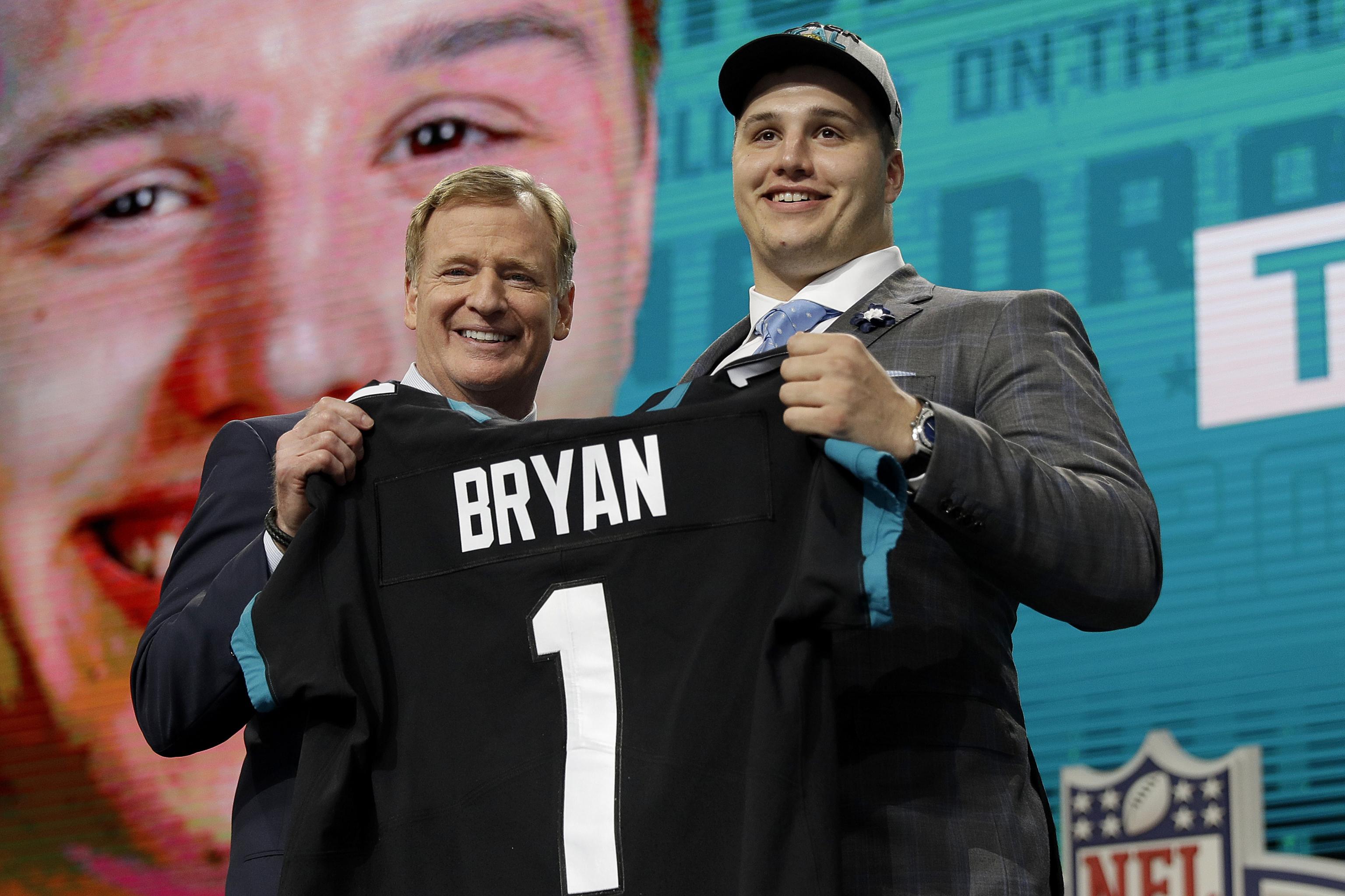 Taven Bryan signs $10.2M rookie contract with Jaguars