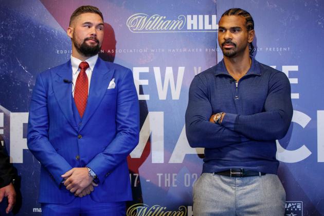 British boxers David Haye (R) and Tony Bellew attend a press conference in London on October 4, 2017, to promote their upcoming heavyweight rematch, due to take place on December 17.  / AFP PHOTO / Tolga AKMEN        (Photo credit should read TOLGA AKMEN/AFP/Getty Images)