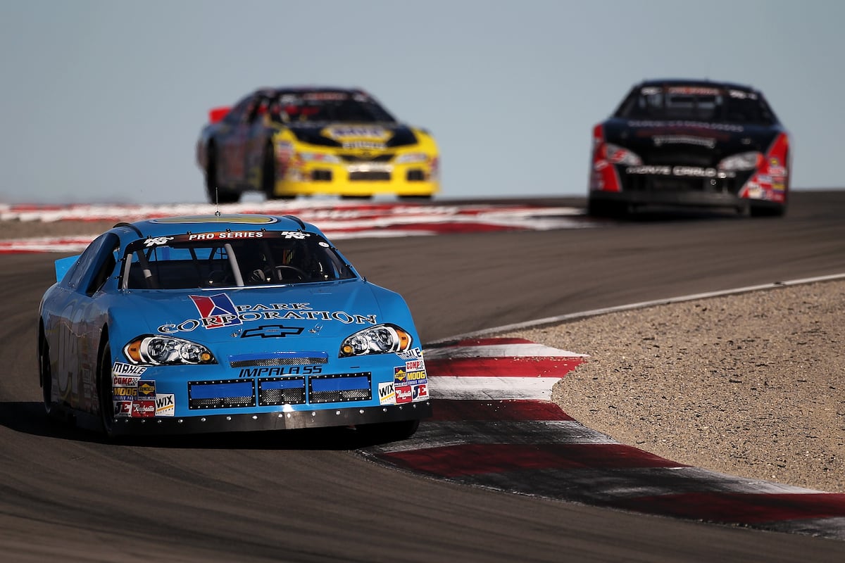 90-Year-Old Hershel McGriff Becomes Oldest to Race in NASCAR Event | Bleacher Report | Latest News, Videos and Highlights