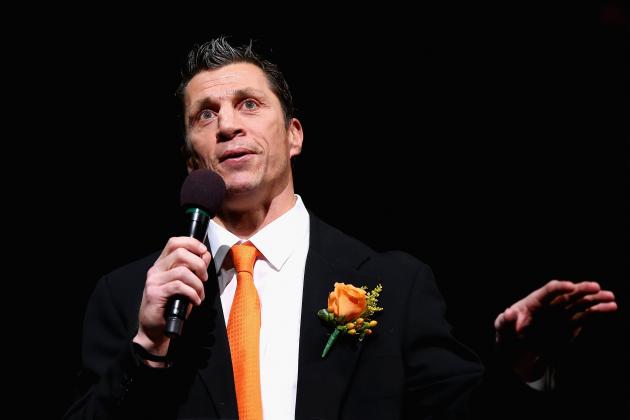 PHILADELPHIA, PA - NOVEMBER 23:  Former Philadelphia Flyer player Rod Brind'Amour addresses the crowd during his Philadelphia Flyers Hall of Fame induction ceremony before the game between the Philadelphia Flyers and the Carolina Hurricanes on November 23, 2015 at the Wells Fargo Center in Philadelphia, Pennsylvania.  (Photo by Elsa/Getty Images)