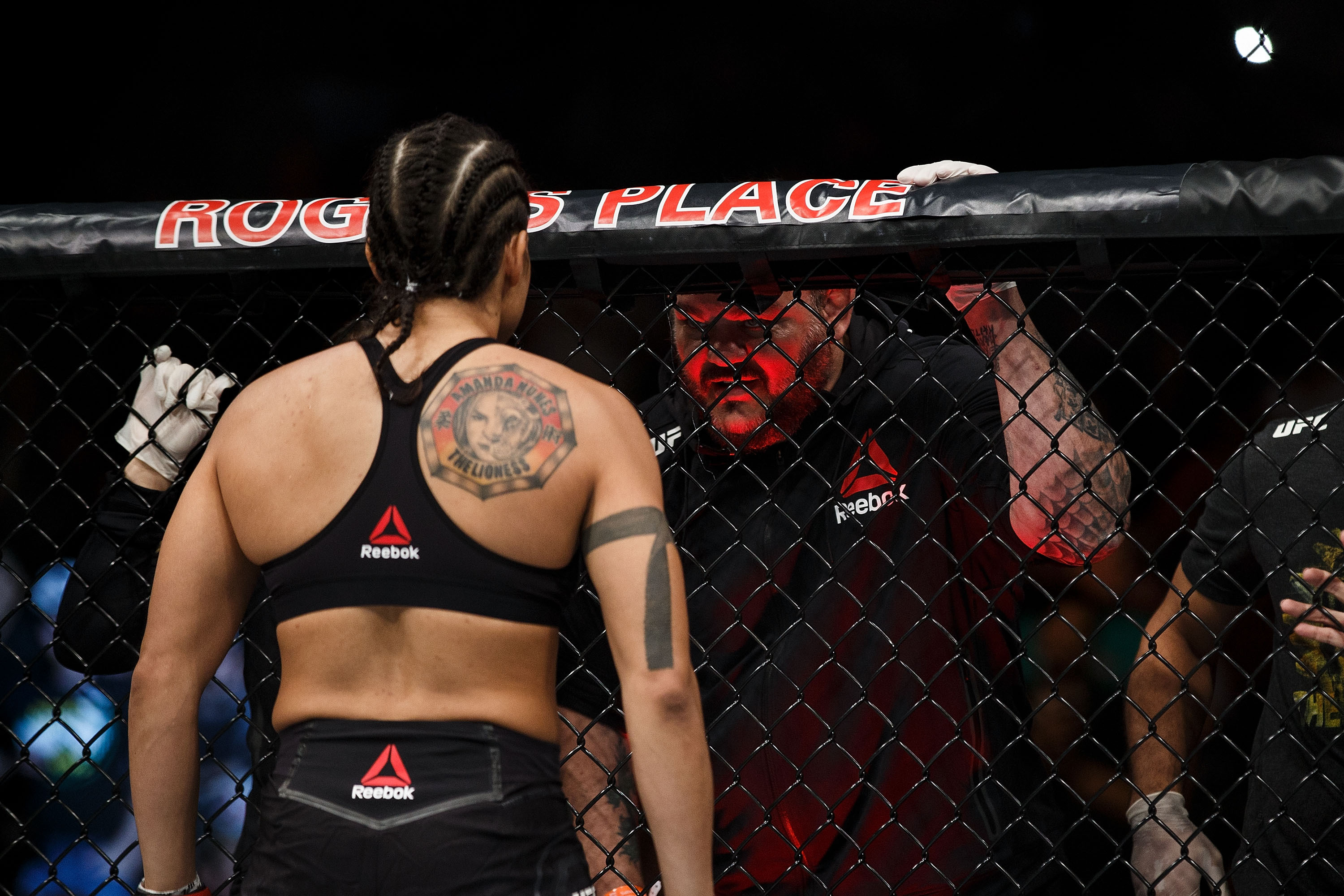 Raquel Pennington wins split decision in UFC matchup with second-ranked  contender Ketlen Viera, Sports