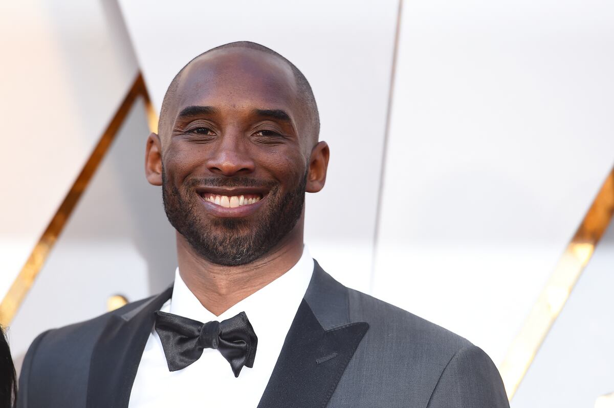 Kobe Bryant Wins 2018 Sports Emmy for 'Dear Basketball' | Bleacher ...