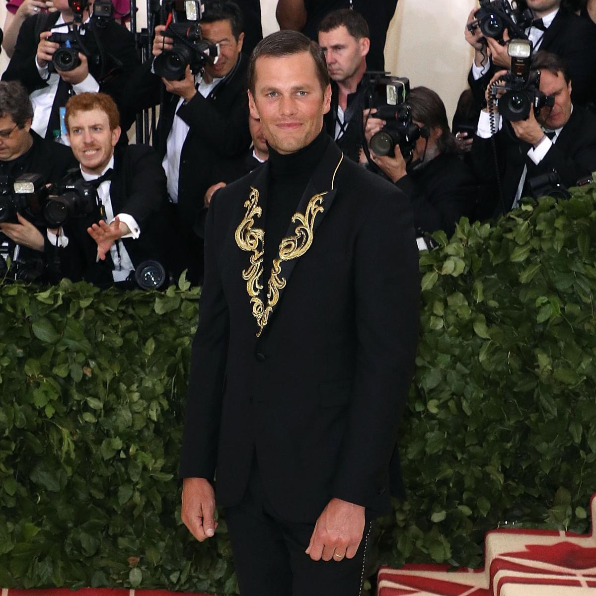 Drew Bledsoe on Tom Brady's Met Gala Outfit: 'Looks Like He Lost a Bet' | Bleacher ...