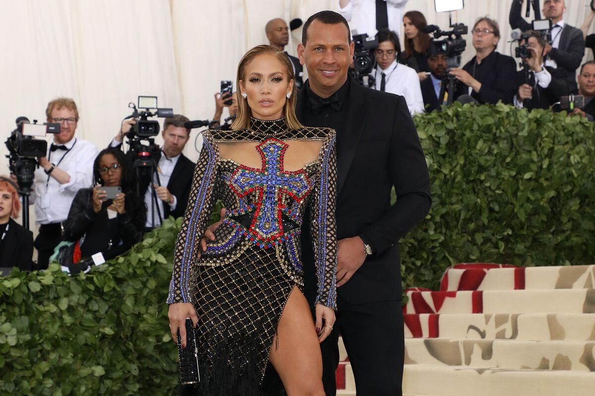 Jennifer Lopez Says No Pressure About Alex Rodriguez Marriage