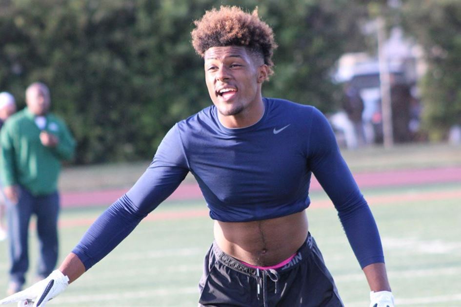 5Star DE Kayvon Thibodeaux Commits to Oregon over Alabama, Florida
