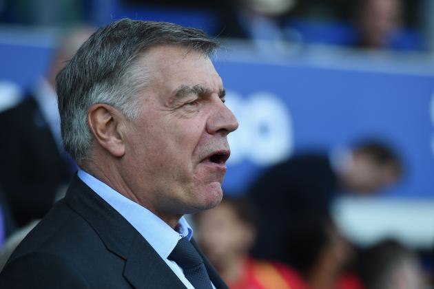 Everton's English manager Sam Allardyce looks on before the English Premier League football match between Everton and Southampton at Goodison Park in Liverpool, north west England on May 5, 2018. (Photo by Paul ELLIS / AFP) / RESTRICTED TO EDITORIAL USE. No use with unauthorized audio, video, data, fixture lists, club/league logos or 'live' services. Online in-match use limited to 75 images, no video emulation. No use in betting, games or single club/league/player publications. /         (Photo credit should read PAUL ELLIS/AFP/Getty Images)