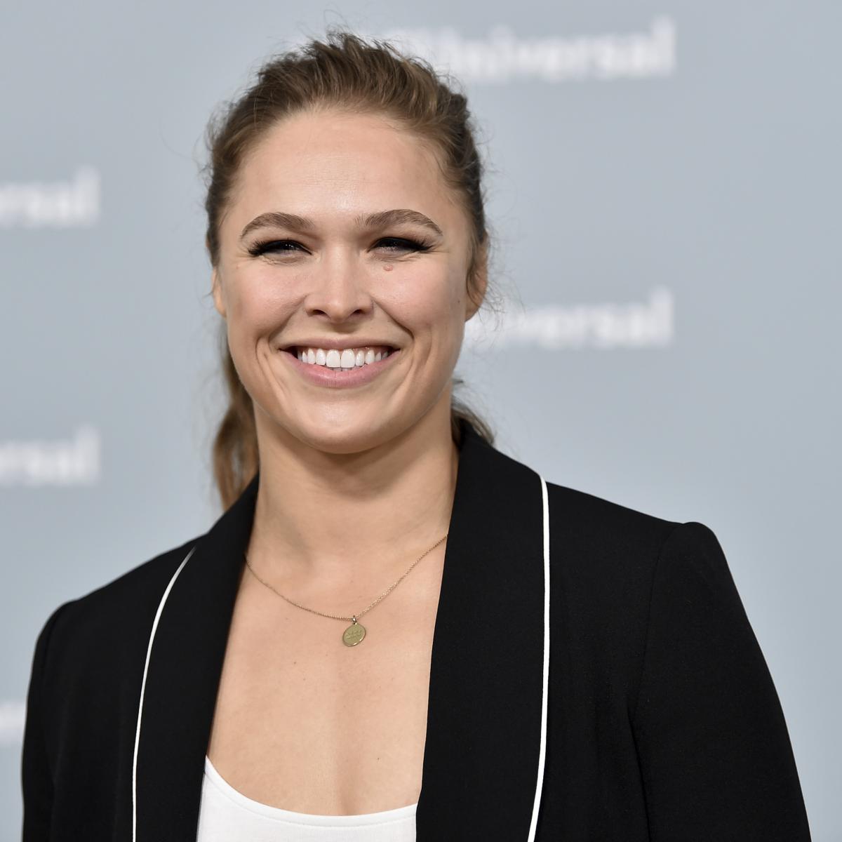 Ronda Rousey Makes WWE Live Event Debut in 6-Woman Tag Match in Switzerland | Bleacher Report | Latest News, Videos and Highlights