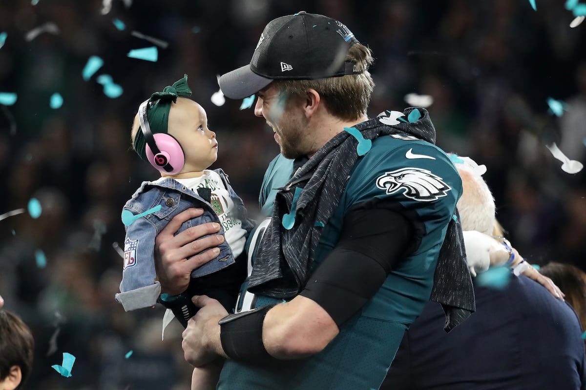 Photo of Nick Foles, Daughter After Super Bowl Win to Be Honored by Hall of Fame | Bleacher Report | Latest News, Videos and Highlights
