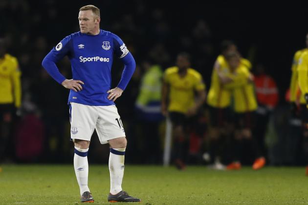 Everton's English striker Wayne Rooney reacts after they concede a goal during the English Premier League football match between Watford and Everton at Vicarage Road Stadium in Watford, north of London on February 24, 2018. / AFP PHOTO / Ian KINGTON / RESTRICTED TO EDITORIAL USE. No use with unauthorized audio, video, data, fixture lists, club/league logos or 'live' services. Online in-match use limited to 75 images, no video emulation. No use in betting, games or single club/league/player publications.  /         (Photo credit should read IAN KINGTON/AFP/Getty Images)
