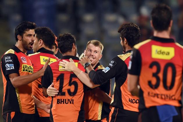Sunrisers Hyderabad captain David Warner (C) celebrates the victory over Kolkata Knight Riders with teammates  during the 2016 Indian Premier League (IPL) Twenty20 eliminator cricket match between Kolkata Knight Riders and Sunrisers Hyderabad at the Feroz Shah Kotla Cricket Stadium in New Delhi on May 25, 2016. / AFP / PRAKASH SINGH        (Photo credit should read PRAKASH SINGH/AFP/Getty Images)