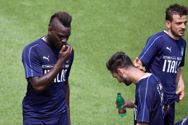 Italy forward Mario Balotelli, left, attends a training session at the Coverciano Sports Center, near Florence, Italy, Thursday, May 24, 2018. (Claudio Giovannini/ANSA via AP)