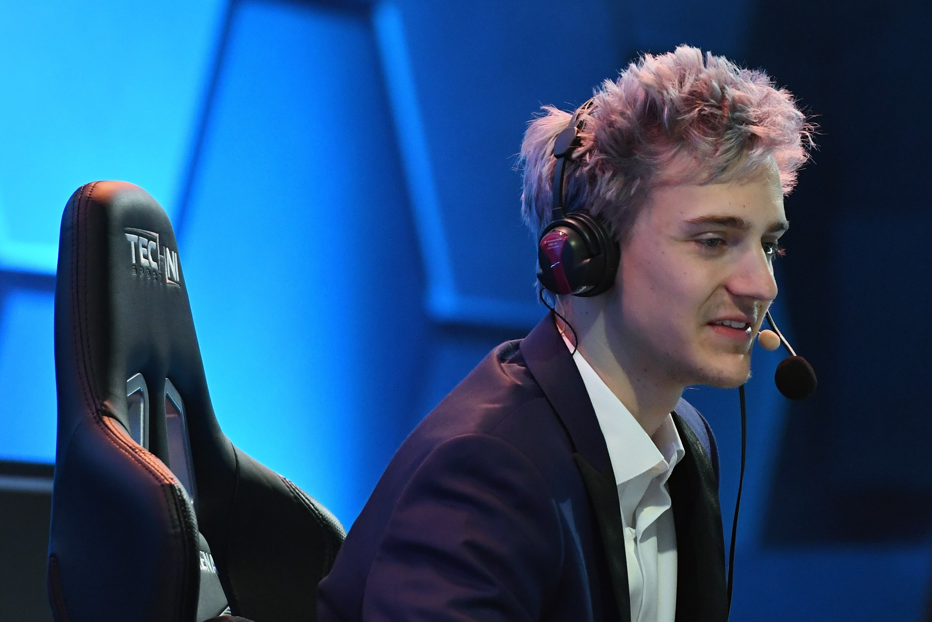 fortnite 4 3 patch released includes shopping carts featured in funny trailer - patch 43 fortnite