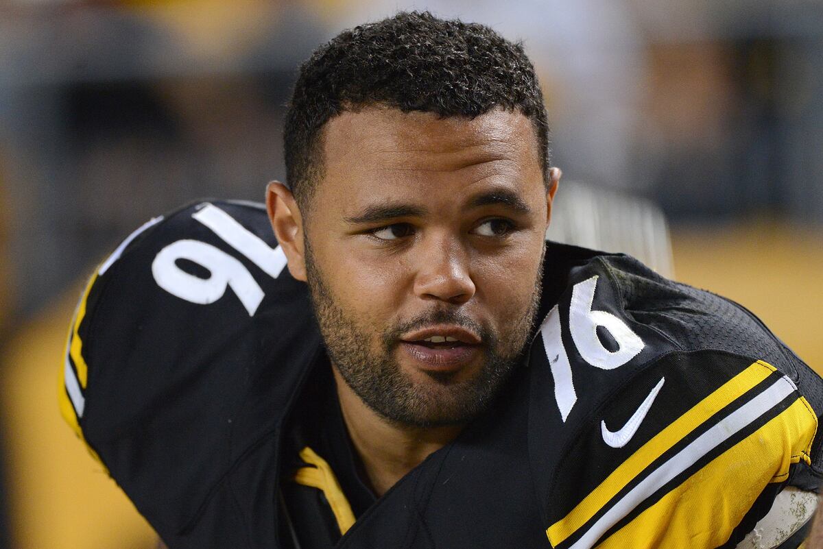 ExSteelers OT Mike Adams Wants to Return to NFL as TE After Losing 68