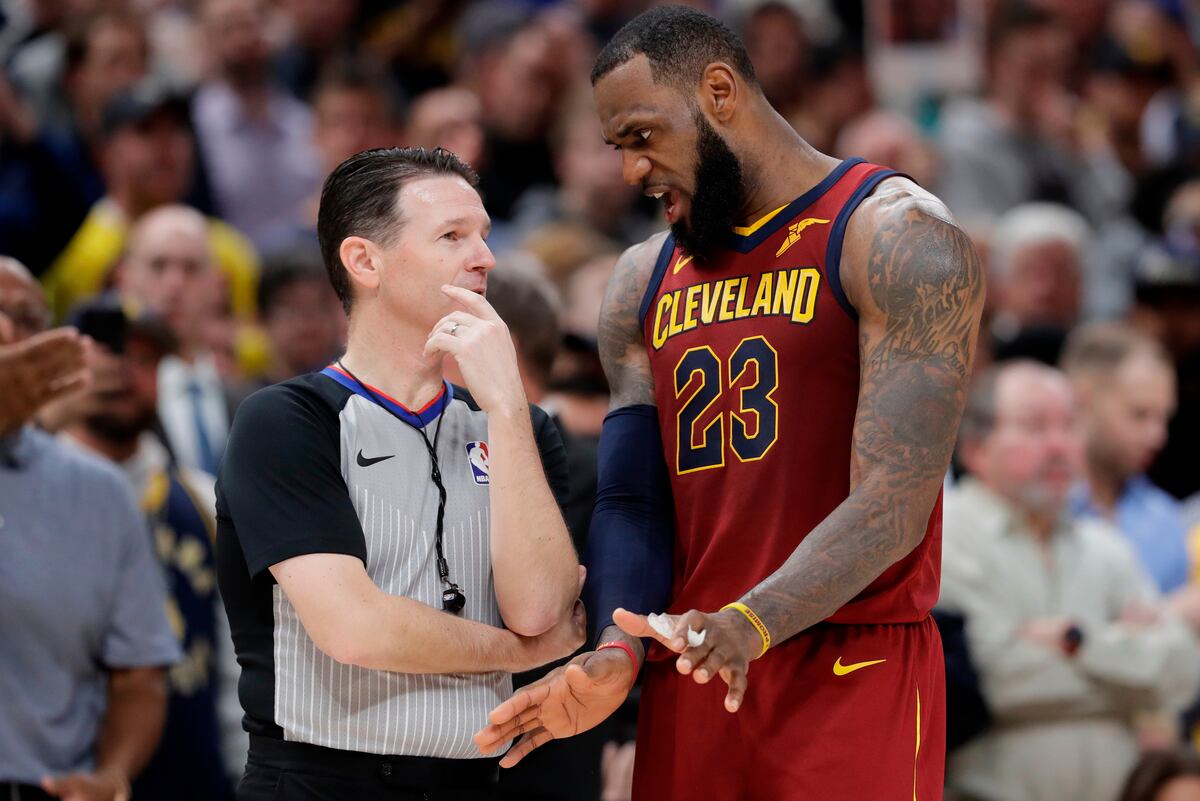 NBA Referees to Discuss Calls with Fans on Twitter in Game 3 of 2018