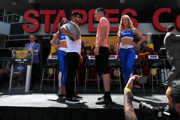 LOS ANGELES, CA - APRIL 10: Abner Mares (L) and Leo Santa Cruz (R) pose for a photograph prior to a press conference on April 10, 2018 in Los Angeles, California. (Photo by Josh Lefkowitz/Getty Images)