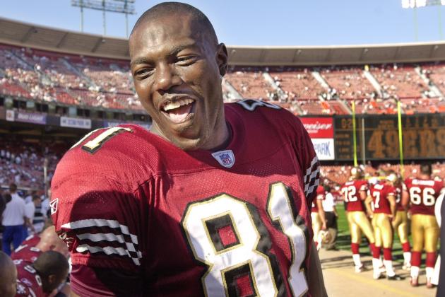 San Francisco 49ers wide receiver Terrell Owens laughs in the last minute of the 49ers' 37-13 win over the St. Louis Rams in the fourth quarter Sunday, Oct. 6, 2002, in San Francisco. (AP Photo/Paul Sakuma)